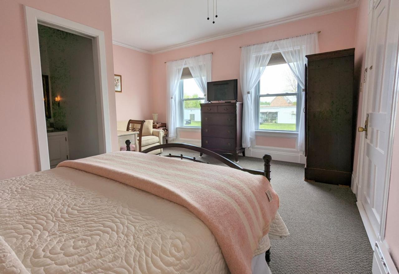 The Georgetown Inn Екстериор снимка
